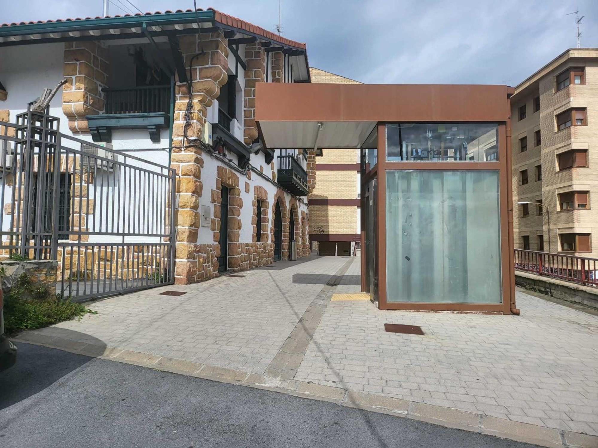 דירות Ugao-Miraballes Piso Rio Nervion 15 Minutos Bilbao מראה חיצוני תמונה